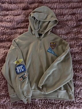 Unbranded Womens Olive Green Hoodie Sweatshirt with Patch Details